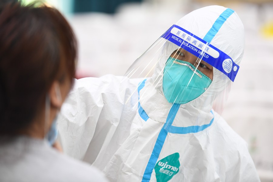 Parte continental da China relata 28 novos casos importados de COVID-19