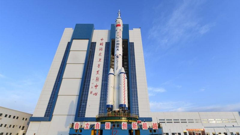 China se prepara para lançar nave espacial tripulada Shenzhou-13