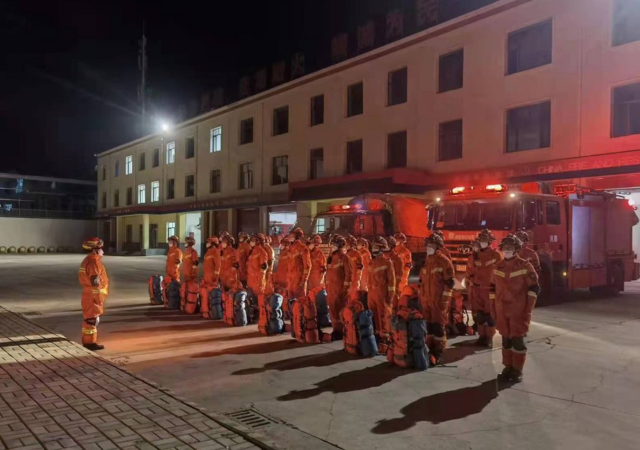 Terremoto de magnitude 6,9 deixa nove feridos em Qinghai, na China
