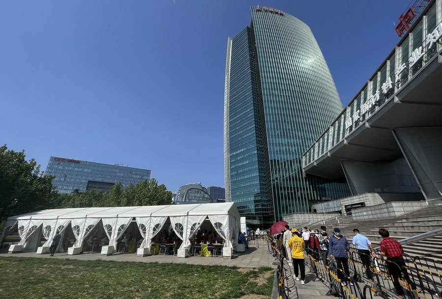 Beijing adota trabalho em casa em áreas de risco da COVID-19