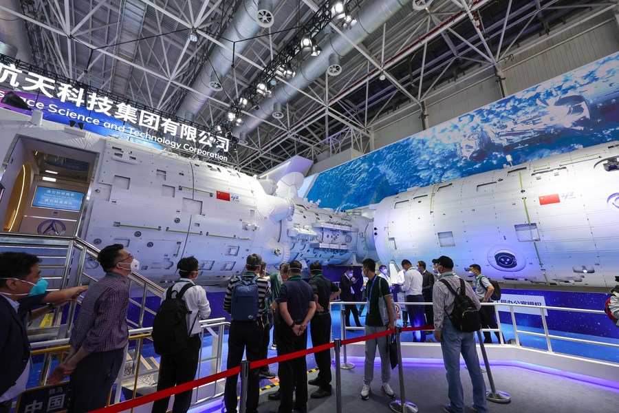 Airshow China exibe réplica idêntica da estação espacial Tiangong