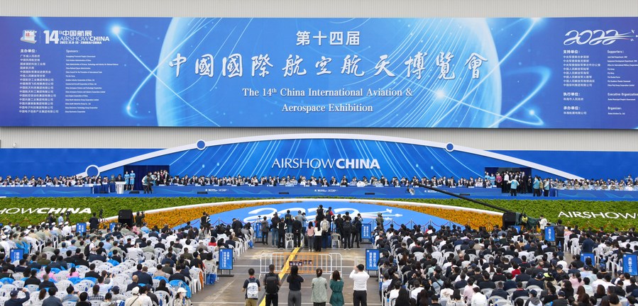 Airshow China exibe foguete tripulado para pouso na Lua