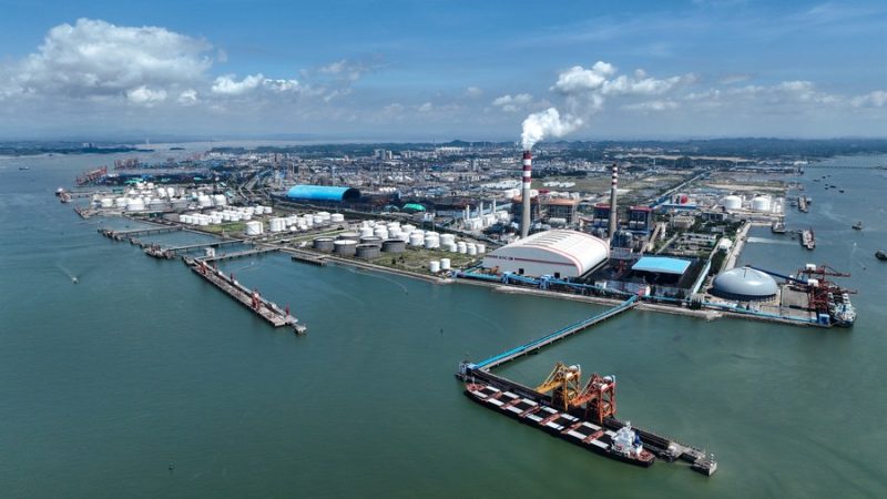 Corredor comercial que liga oeste da China ao mundo tem expansão de rotas