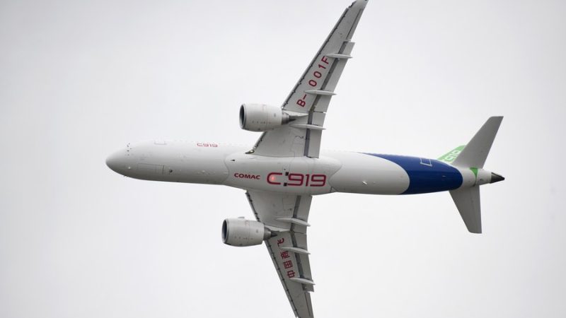 Primeiro jato C919 é entregue à China Eastern Airlines