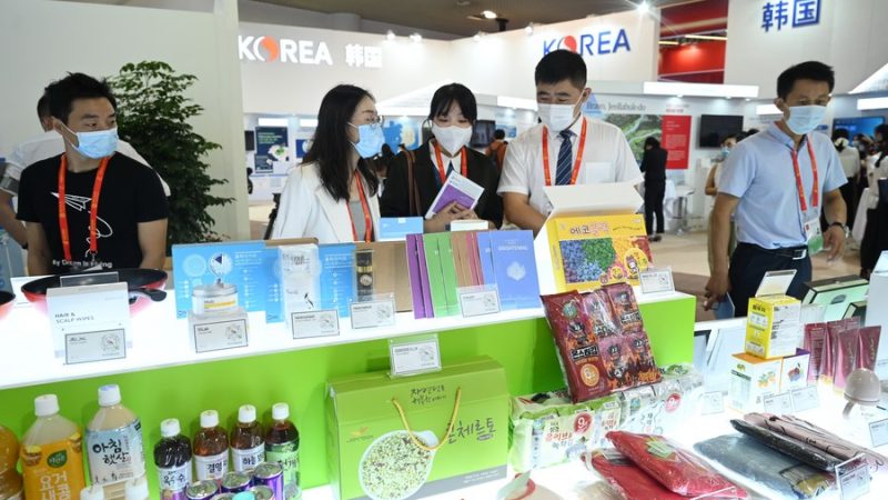 Investimento direto estrangeiro na China aumentou 9,9% nos primeiros 11 meses