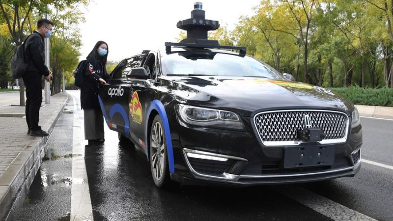 Chinesa Baidu opera táxis noturnos sem motoristas em Wuhan