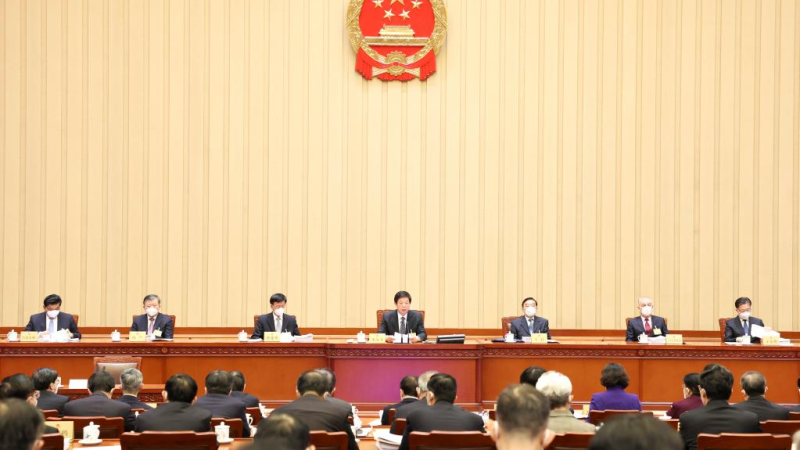 Principal legislatura da China inicia sessão do comitê permanente