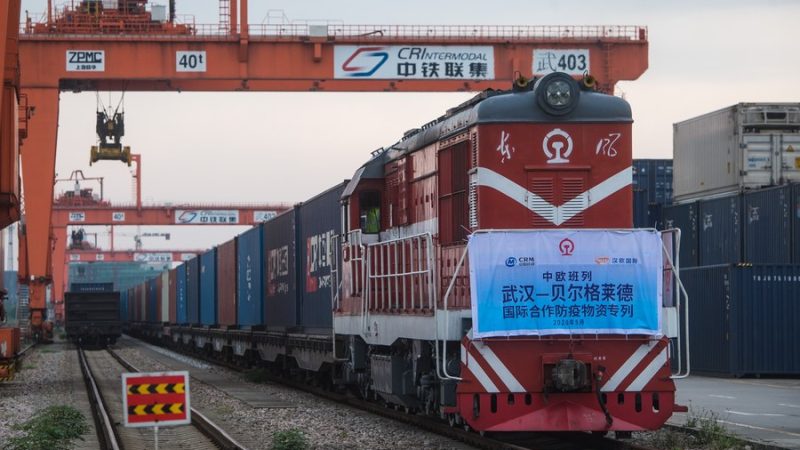Cidade chinesa de Wuhan tem mais viagens de trem de carga China-Europa em 2022