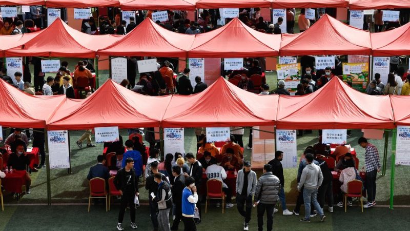 Entrevista: China verá estabilidade geral de empregos em 2023, diz ministra