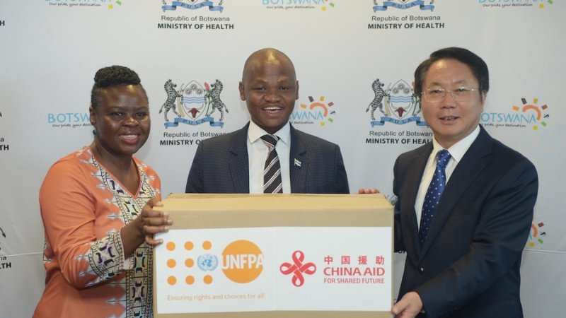 China doa EPI e produtos de saúde reprodutiva para Botsuana