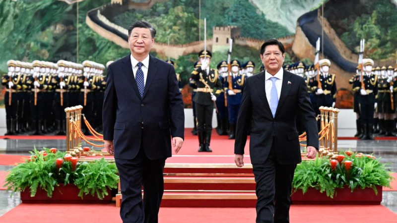 China e Filipinas fortalecem laços no ano novo
