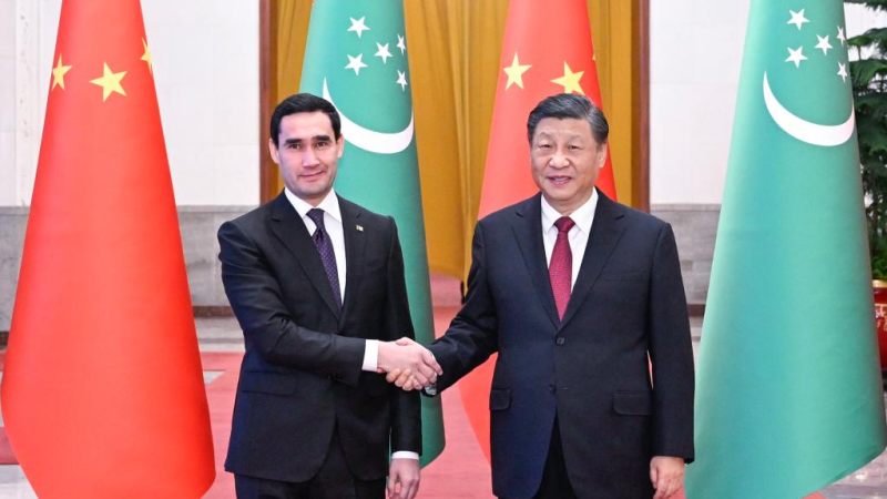 Presidentes chinês e turcomano mantêm conversas, elevando os laços para parceria estratégica abrangente
