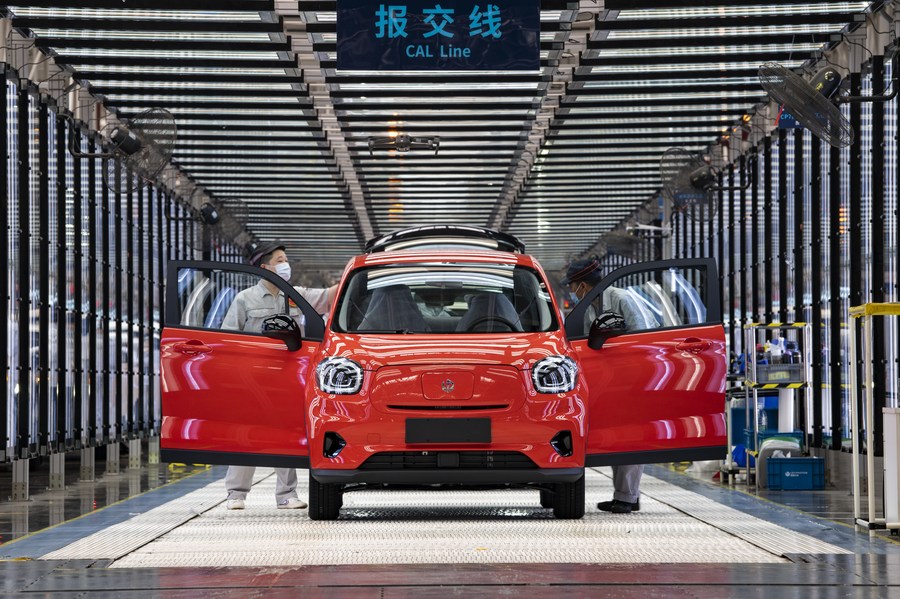 Província chinesa de Zhejiang visa fabricar mais de 1,2 milhão de veículos de nova energia em 2025