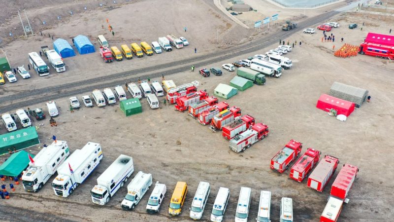 Colapso de mina de carvão na China deixa quatro mortos e 49 desaparecidos e resgate é retomado