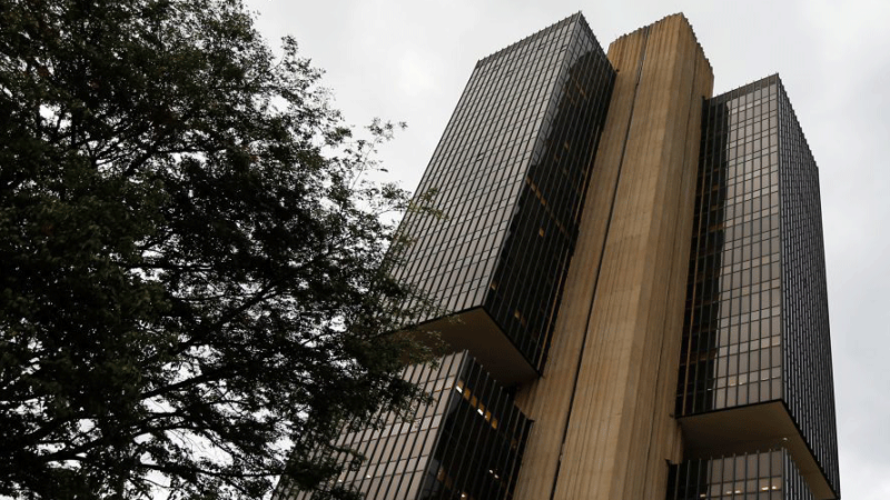Brasil mantém taxa básica de juros inalterada em 13,75% ao ano