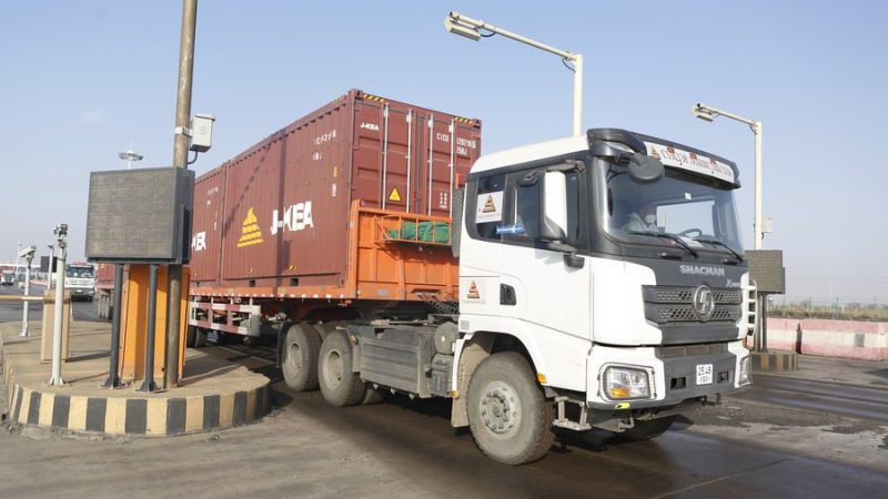 Índice de preços da logística rodoviária sobe em fevereiro na China