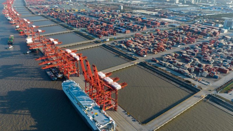 Comércio exterior de mercadorias da China registra superávit de US$ 25,9 bilhões