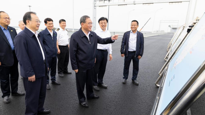 Premiê chinês pede construção de alta qualidade do Porto de Livre Comércio de Hainan