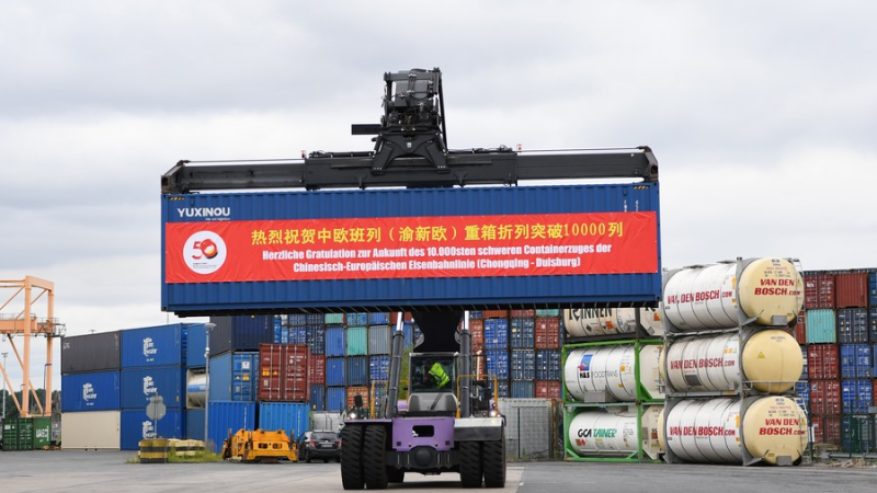 Parlamentares europeus pedem abordagem autônoma e cooperativa da UE para a China