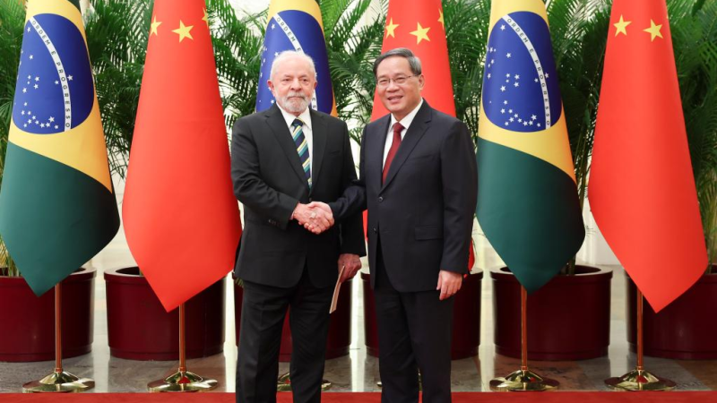 Premiê chinês reúne-se com presidente brasileiro