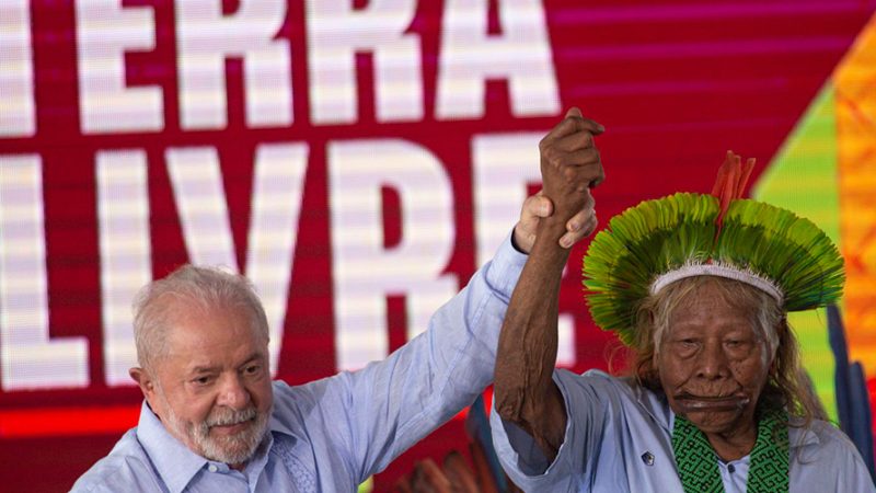 Presidente Lula promete demarcar todas as terras indígenas durante seu mandato