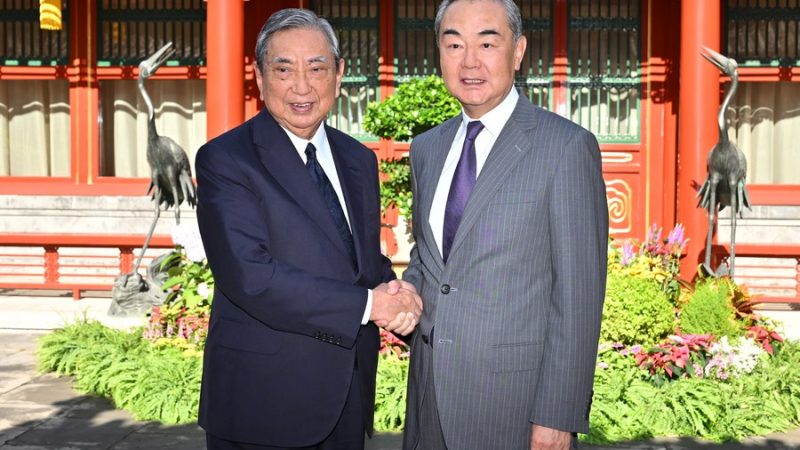 Alto funcionário chinês se reúne com presidente da associação comercial japonesa JAPIT