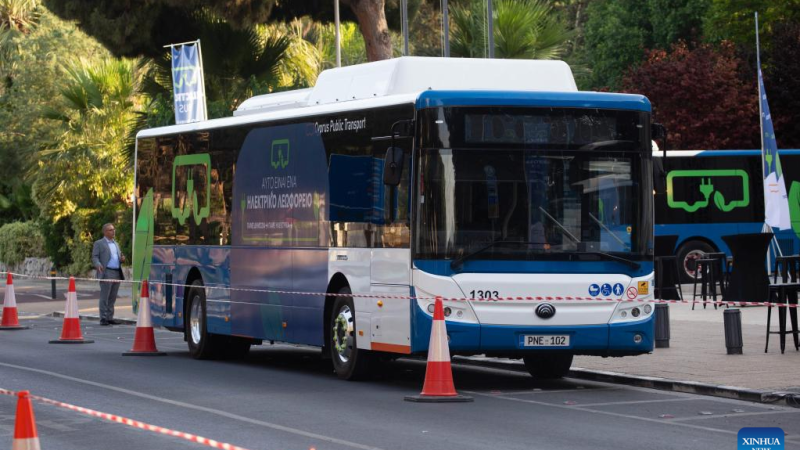 China ajuda em transporte público elétrico do Chipre