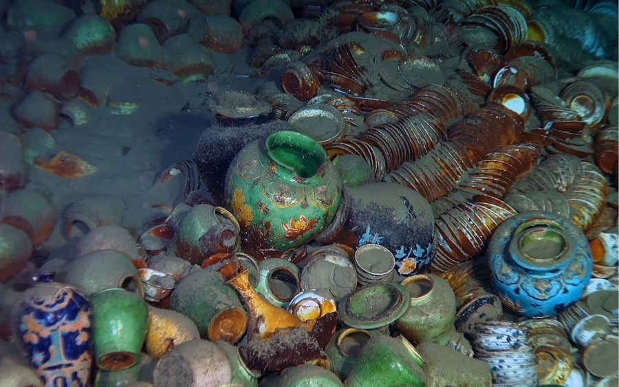 Especial: China realiza exploração desafiadora de naufrágios da Dinastia Ming em alto mar