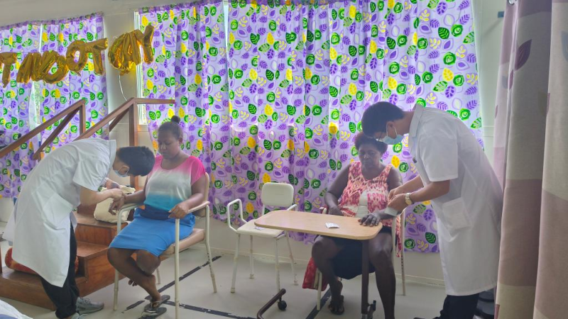 Médicos chineses ajudam a melhorar o bem-estar do povo das Ilhas Salomão