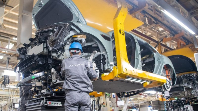 Lucro industrial da China registra menor queda em junho