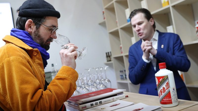 Principal marca de bebidas alcoólicas da China registra receita crescente no 1º semestre