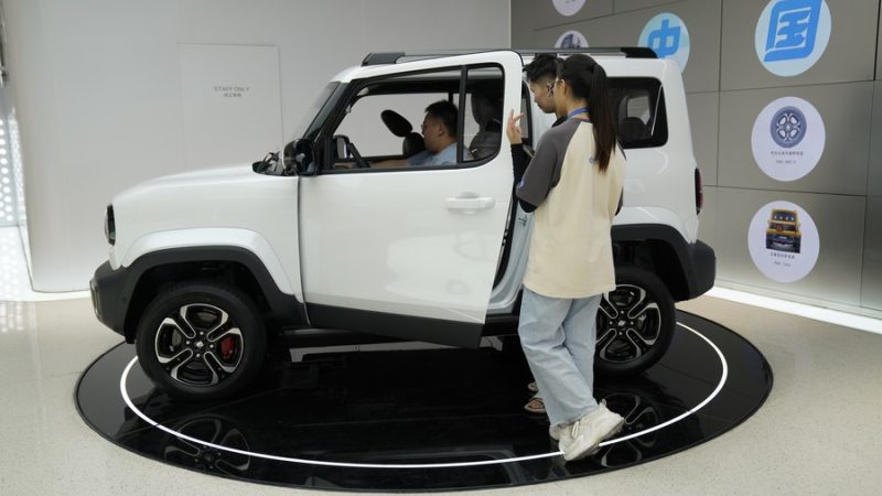 Produção e vendas de veículos de nova energia registram aumentos significativos na China