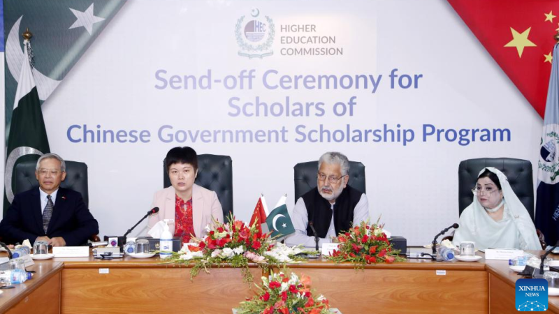 Bolsas de estudo chinesas ajudam estudantes paquistaneses a realizar sonhos e aspirações