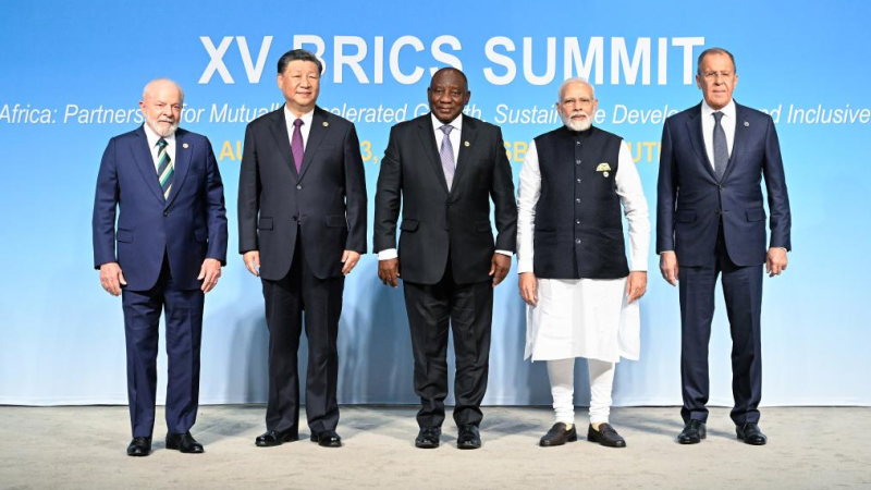 Xi diz que BRICS é força importante em moldar a configuração internacional