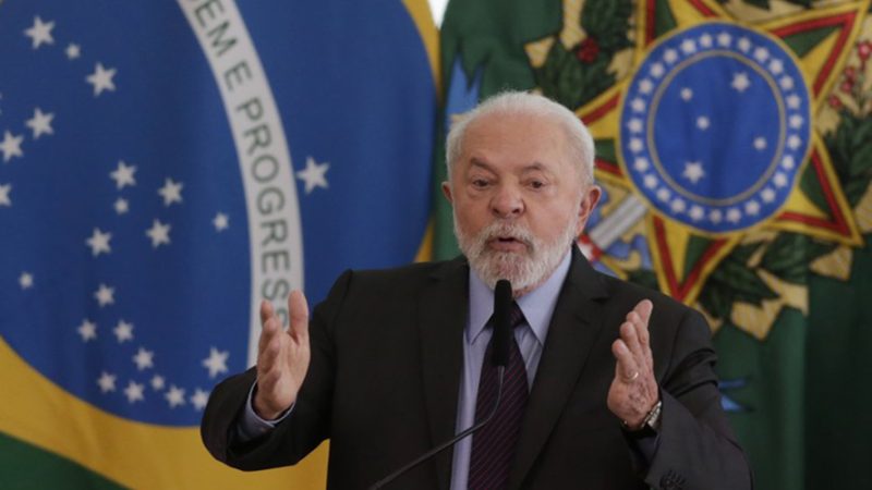 Brasil lança plano para impulsionar produção nacional de itens de saúde