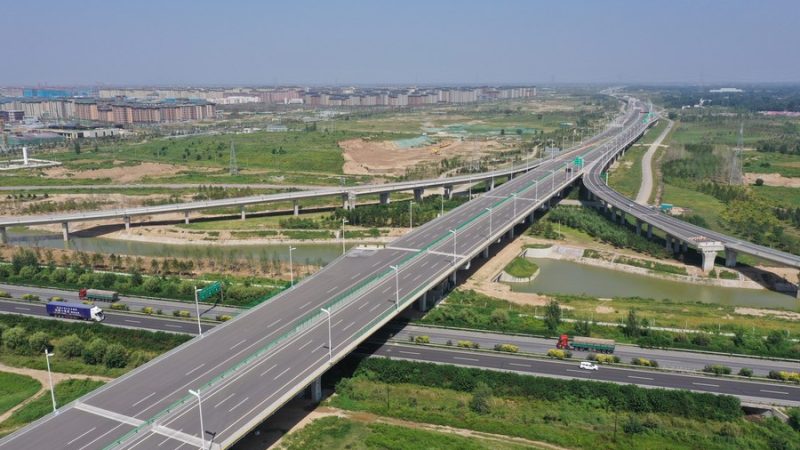 Autoestradas inteligentes da China ultrapassam 3.500 quilômetros