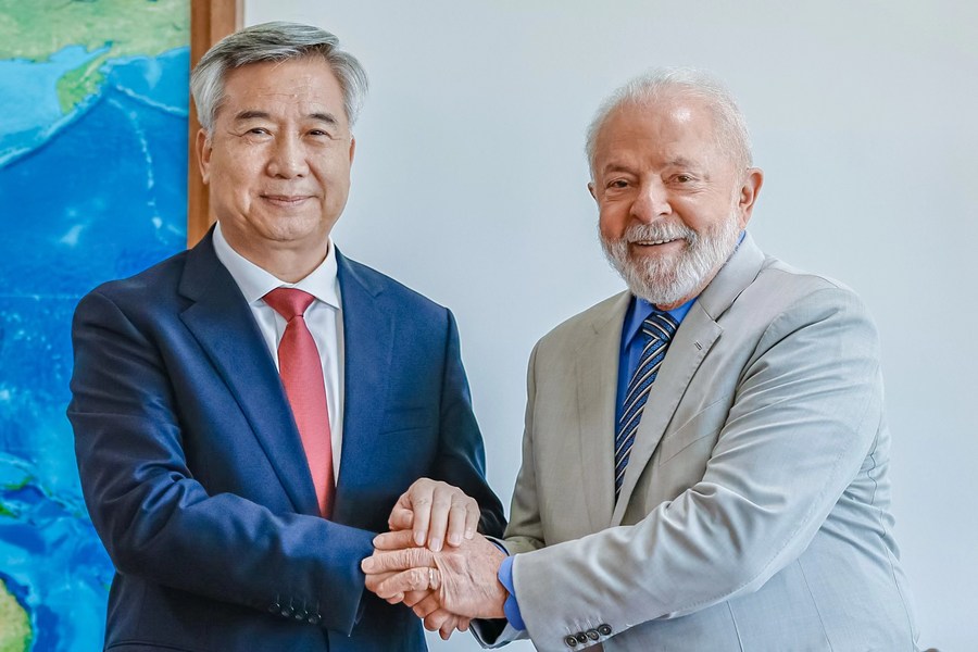 China aprofundará cooperação prática em todos os âmbitos com Brasil, diz alto funcionário do PCCh