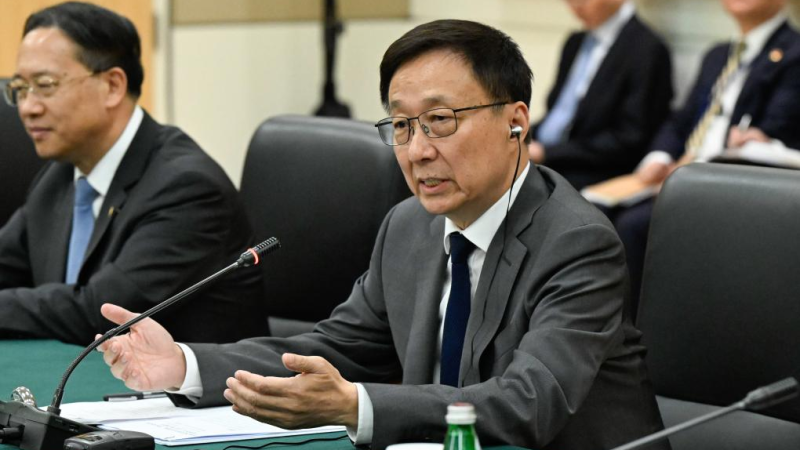 Vice-presidente chinês pede que China e EUA fortaleçam a comunicação e abordem adequadamente as diferenças