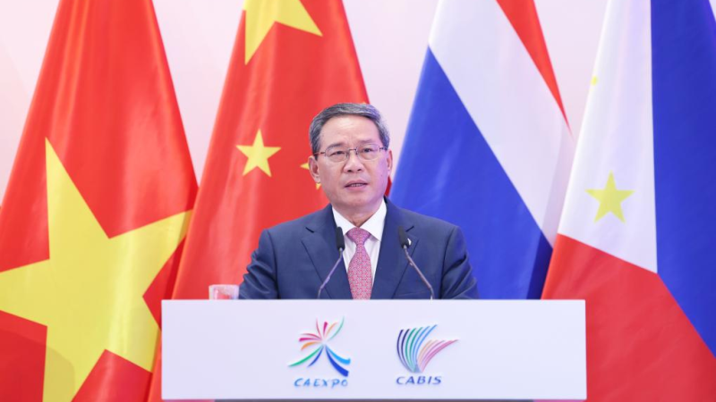 Relações China-ASEAN são modelo mais bem-sucedido e dinâmico na cooperação Ásia-Pacífico, diz premiê