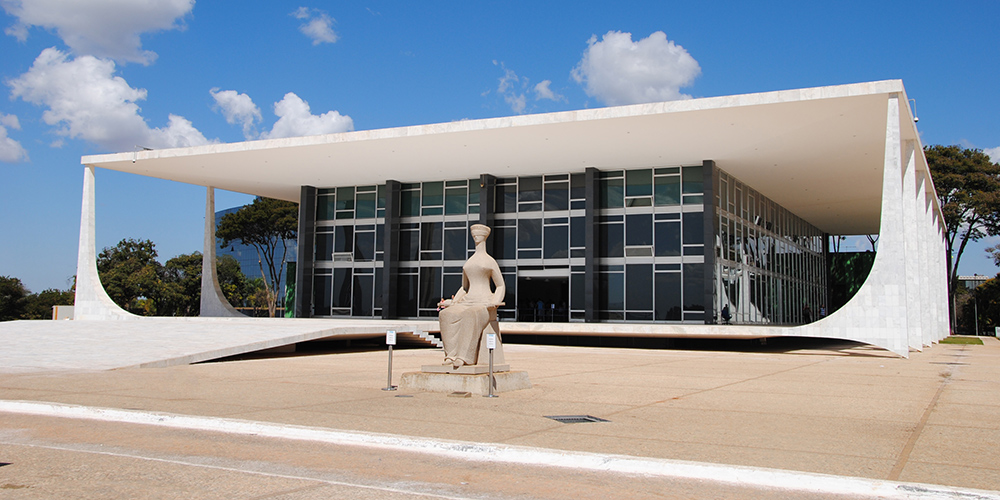 STF condena acusados de tentativa de golpe de Estado a 17 e 14 anos de prisão