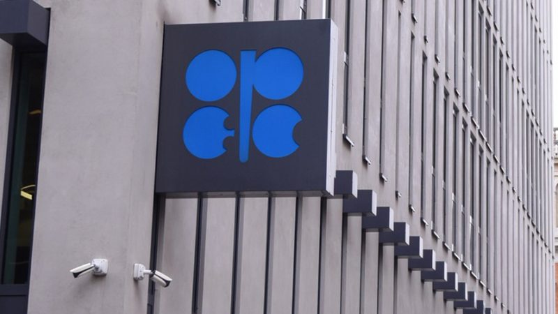 Angola anuncia saída da OPEP