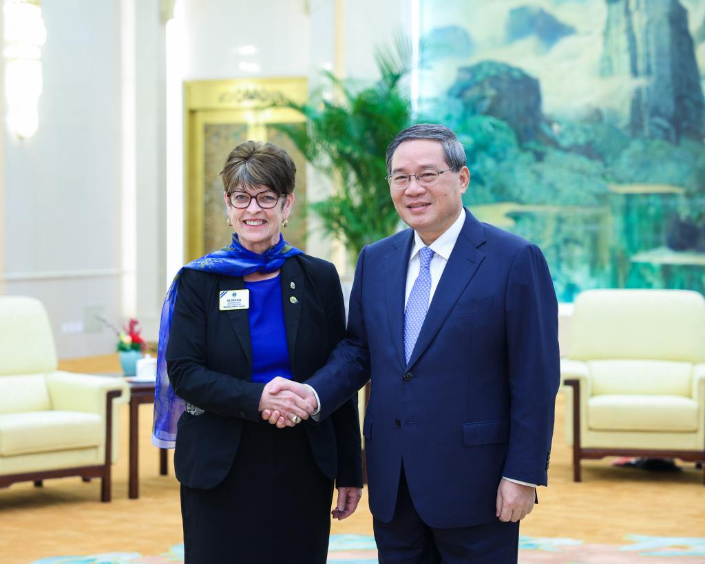 Primeiro-ministro chinês reúne-se com presidente internacional do Lions Clubs International