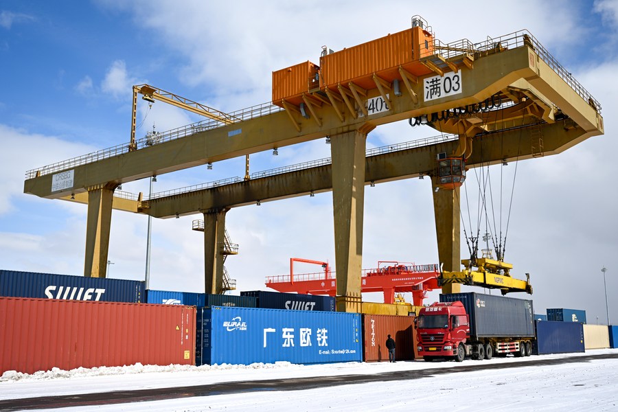 Manzhouli tem número recorde de viagens de trem de carga China-Europa em 2023