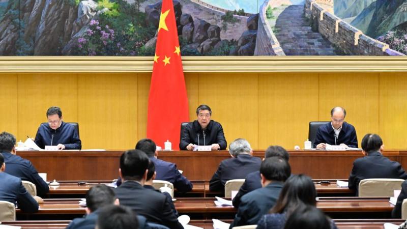 Vice-premiê chinês destaca desenvolvimento de alta qualidade de empresas listadas