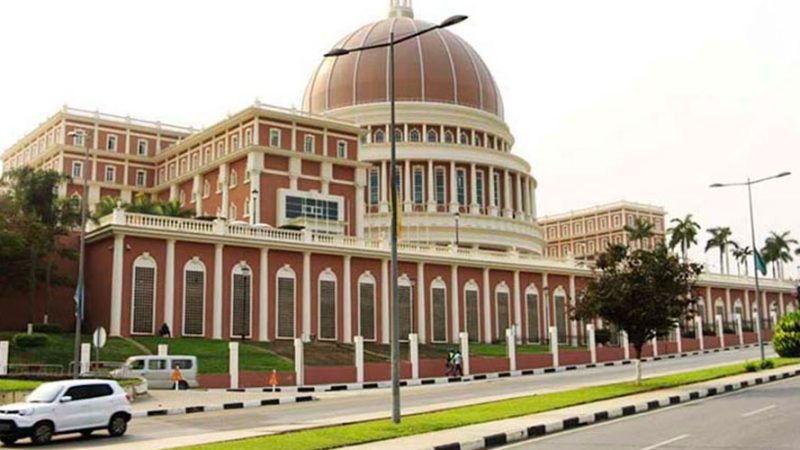 Angola planeja proibir mineração de criptomoedas por preocupações com energia