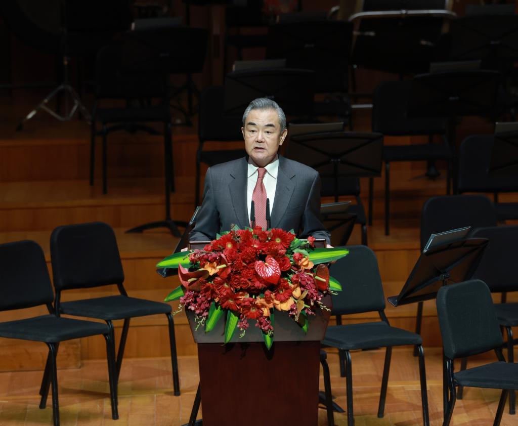 Ministério das Relações Exteriores da China realiza recepção de Ano Novo Chinês