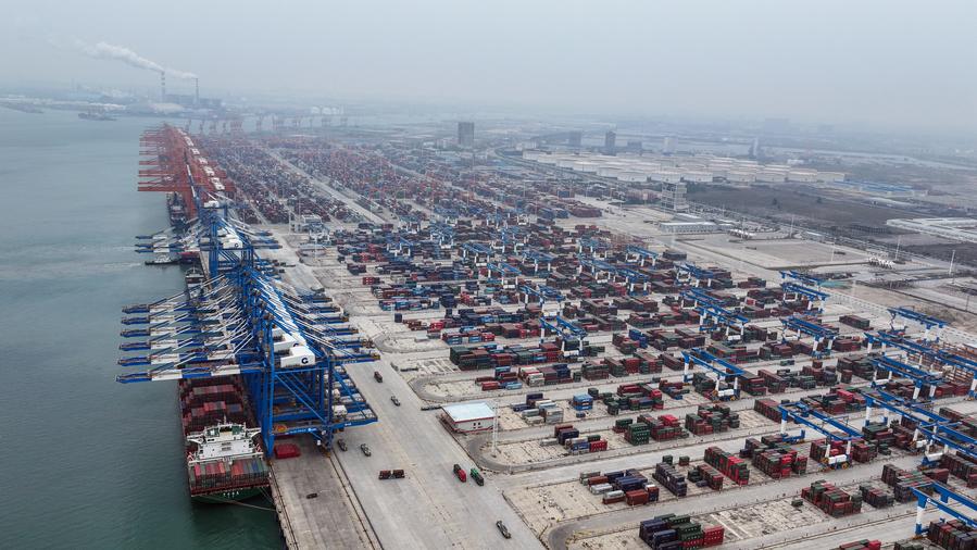 Entra em operação rota Vietnã-China de transporte intermodal marítimo-rodoviário