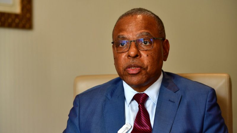 Entrevista: Colaboração da China é crucial para industrialização de Angola, diz ministro