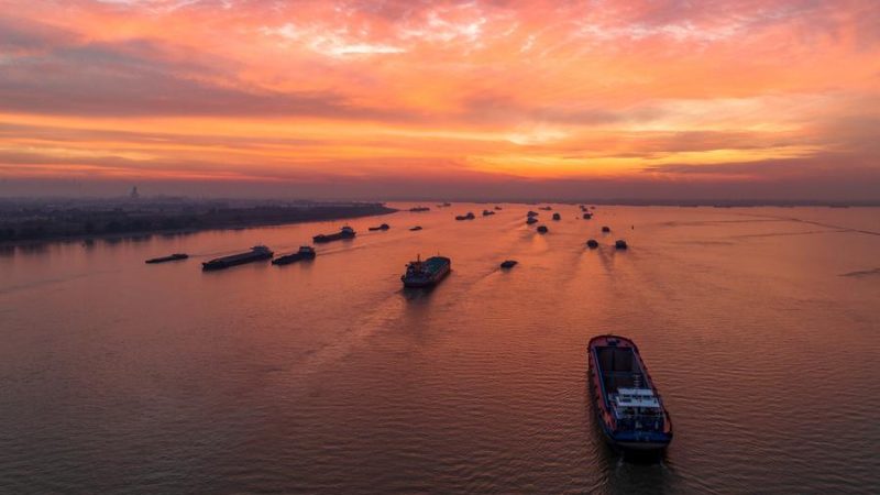 China lança repressão policial contra crimes relacionados à poluição ao longo do Yangtzé