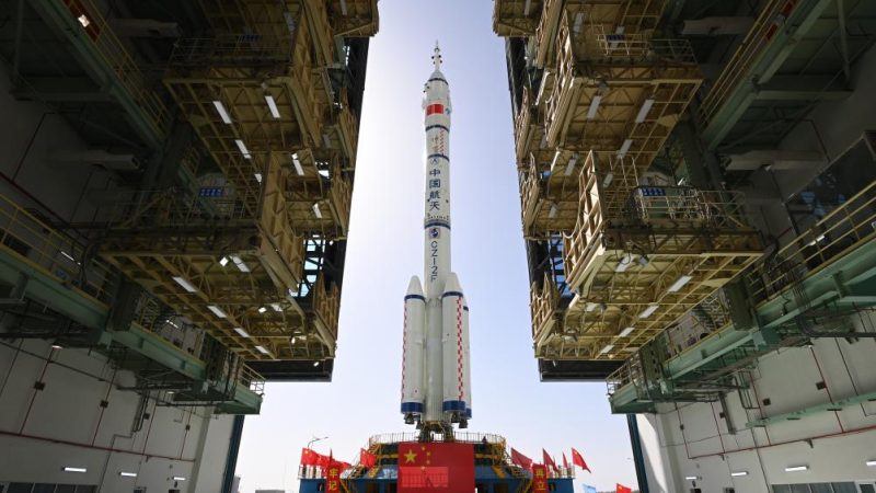 China lançará nave espacial tripulada Shenzhou-18 em 25 de abril